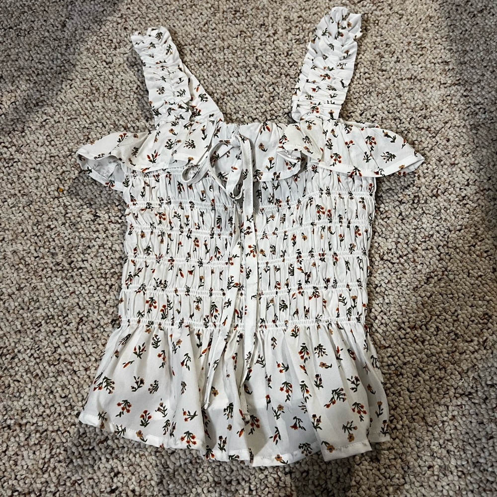 Suite 2939 Floral Cropped Ruffle Top